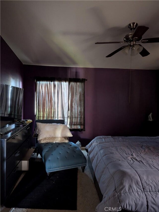 624 Kesha Ct, San Jacinto, CA 92583 - bedroom with vaulted ceiling, ceiling fan, and carpet