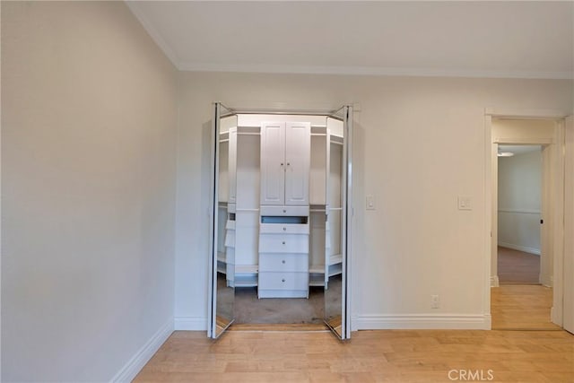 18342 Avolinda Dr, Yorba Linda, CA 92886 - unfurnished bedroom featuring light wood-style flooring, baseboards, crown molding, and a closet