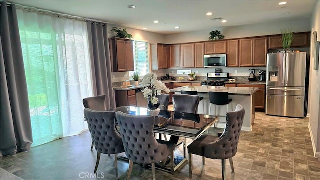 34306 Kensington St, Murrieta, CA 92563 - interior space featuring recessed lighting