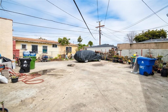 exterior space featuring fence