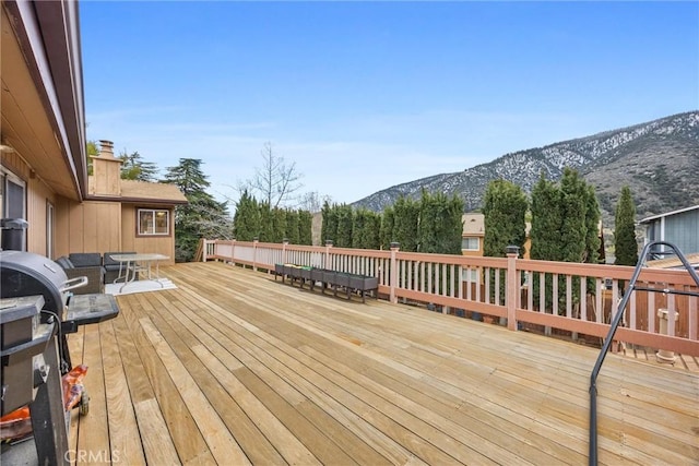 4228 Willow Trl, Frazier Park, CA 93225 - wooden deck featuring a mountain view