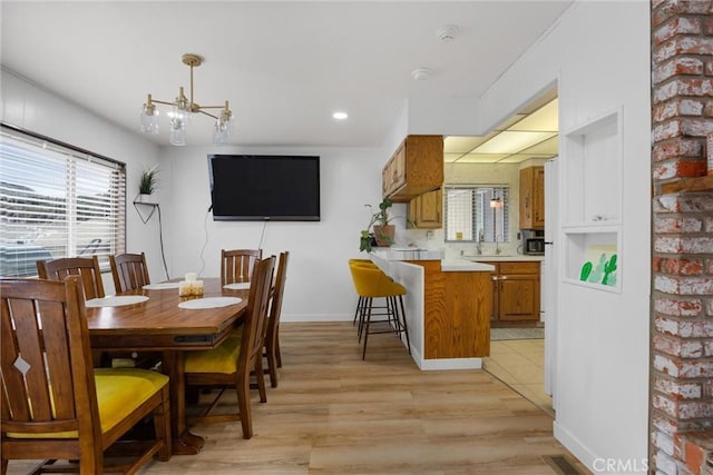 4228 Willow Trl, Frazier Park, CA 93225 - dining space featuring a chandelier, light wood finished floors, baseboards, visible vents, and recessed lighting