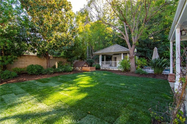 29528 Ridgeway Dr, Agoura Hills, CA 91301 - view of yard with a porch