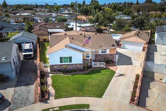 bird's eye view with a residential view