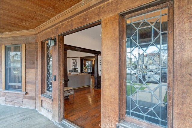 2280 W 24th St, Los Angeles, CA 90018 - view of property entrance