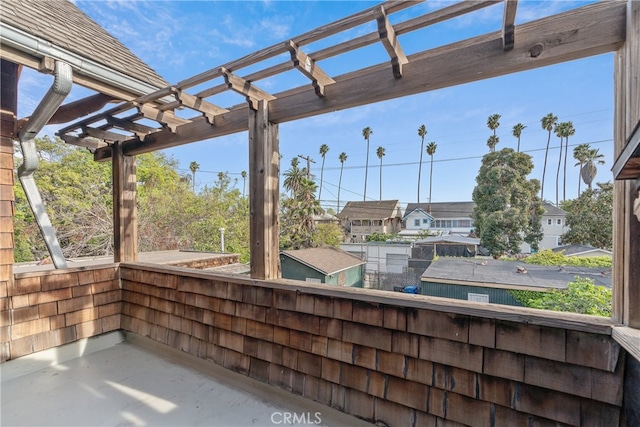 2280 W 24th St, Los Angeles, CA 90018 - view of patio / terrace featuring a balcony and a pergola