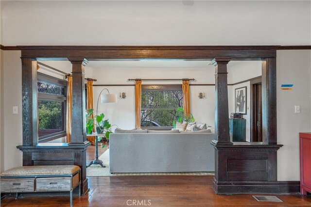 2280 W 24th St, Los Angeles, CA 90018 - interior space with ornate columns, wood finished floors, and visible vents