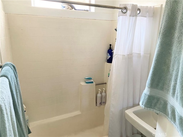 258 17th St, Seal Beach, CA 90740 - bathroom with a shower with shower curtain