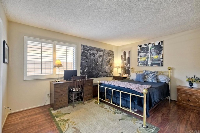 29839 Circle R Creek Ln, Escondido, CA 92026 - bedroom featuring wood finished floors and a textured ceiling