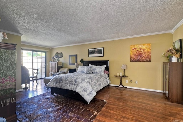 29839 Circle R Creek Ln, Escondido, CA 92026 - bedroom with a textured ceiling, wood finished floors, crown molding, and baseboards