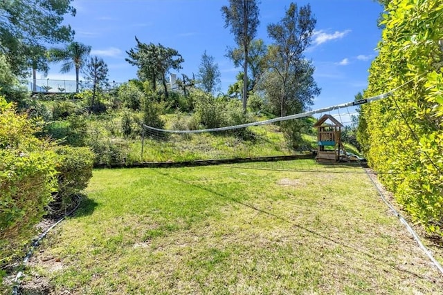 9056 Oswego St, Sunland, CA 91040 - surrounding community with a lawn and a playground