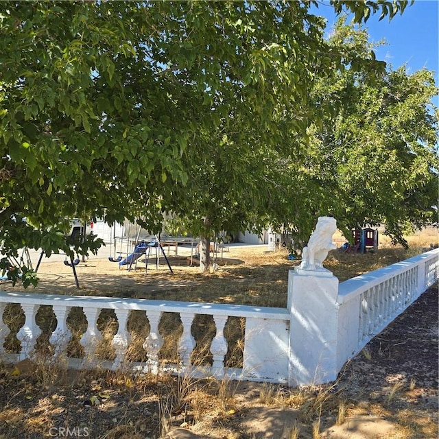 15433 Idaho Ln, Apple Valley, CA 92307 - exterior space with fence