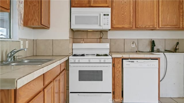 13045 La Mesa Dr, Desert Hot Springs, CA 92240 - photo 5