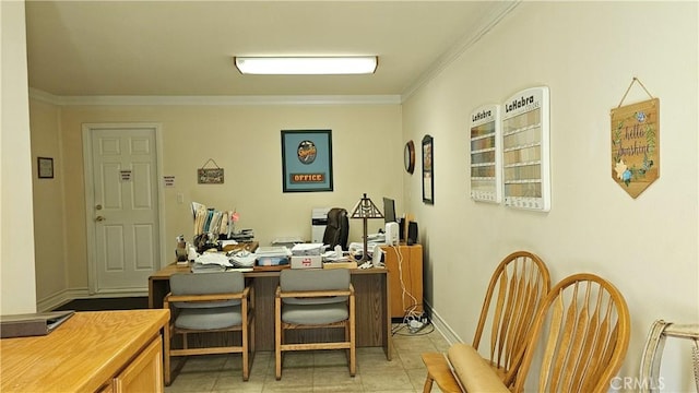 office with crown molding