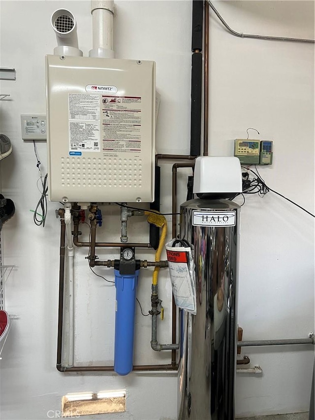 11102 Avolencia Pl, Garden Grove, CA 92840 - utilities featuring water heater
