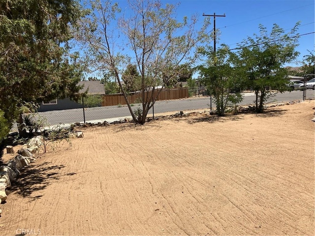 56707 Desert Gold Dr, Yucca Valley, CA 92284 - view of yard