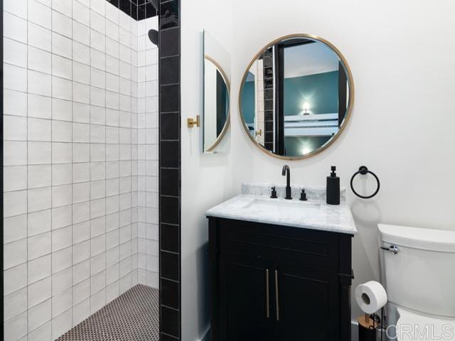 2255 Via Dulcea, Fallbrook, CA 92028 - full bath with vanity and a tile shower