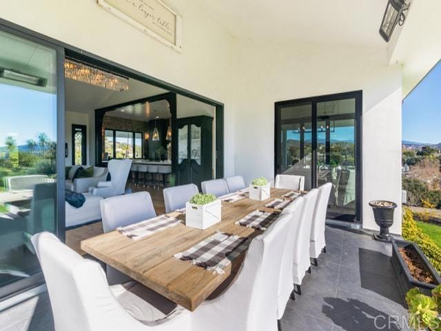 2255 Via Dulcea, Fallbrook, CA 92028 - view of patio featuring outdoor dining space