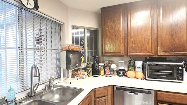 19714 Lull St, Winnetka, CA 91306 - photo 8
