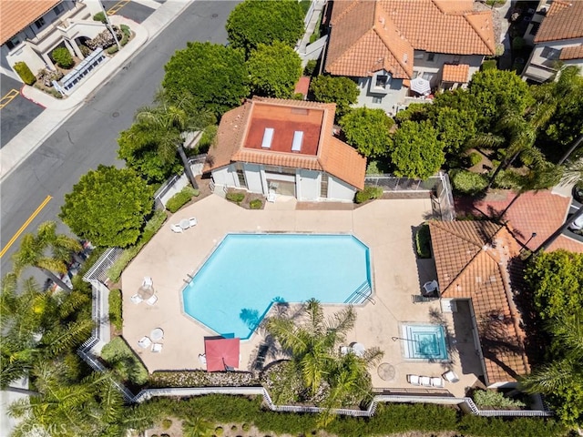 23325 La Crescenta Unit D, Mission Viejo, CA 92691 - bird's eye view of a pool