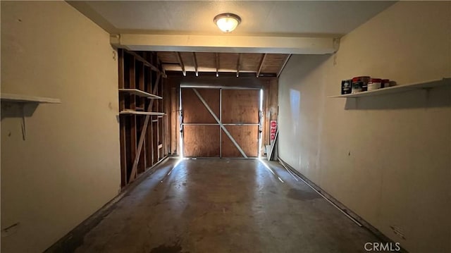 20211 Carlisle Rd, Apple Valley, CA 92307 - view of garage