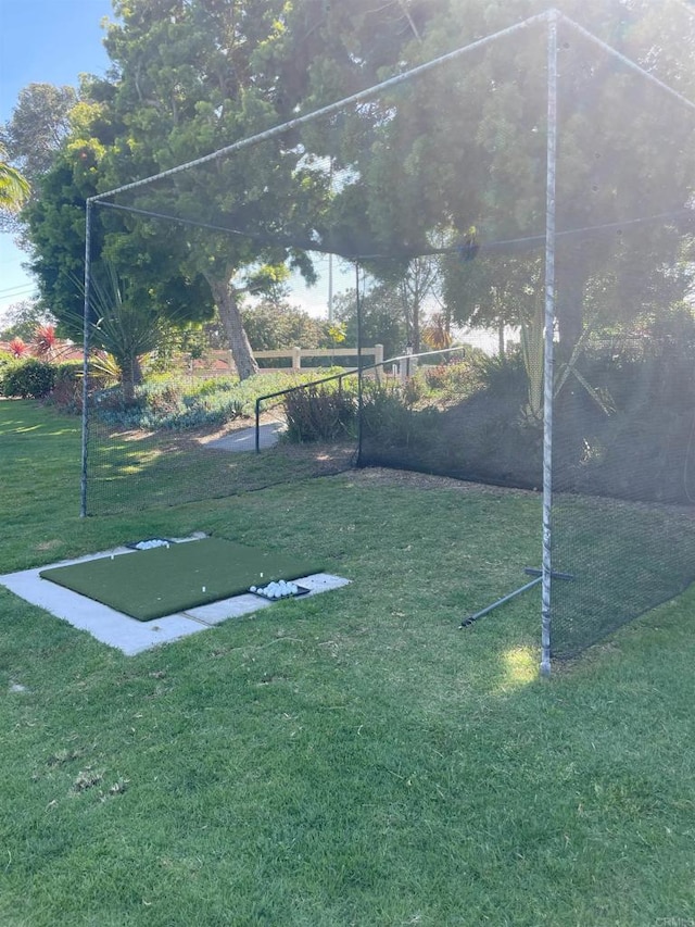 1726 Belle Meade Rd, Encinitas, CA 92024 - surrounding community featuring a lawn and a putting area