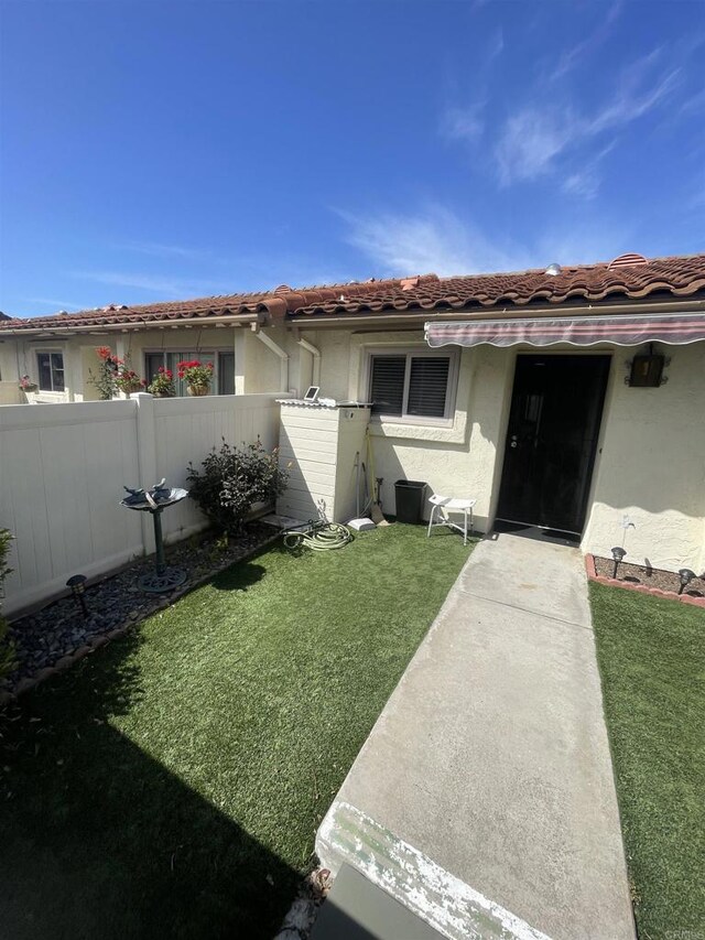 1726 Belle Meade Rd, Encinitas, CA 92024 - entrance to property featuring stucco siding
