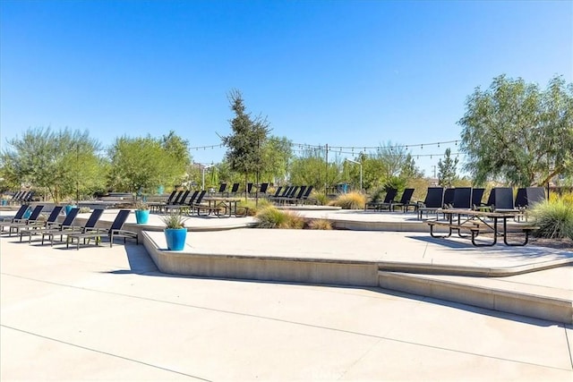 30580 Hawkscrest Rd, Murrieta, CA 92563 - surrounding community featuring a patio area