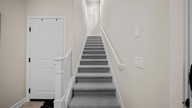 10861 Blake Way, San Diego, CA 92129 - stairs with baseboards