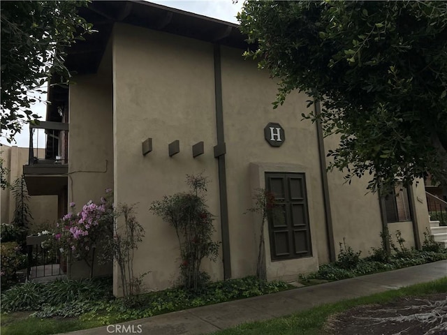 1111 S Coast Dr Unit 18, Costa Mesa, CA 92626 - entrance to property with stucco siding