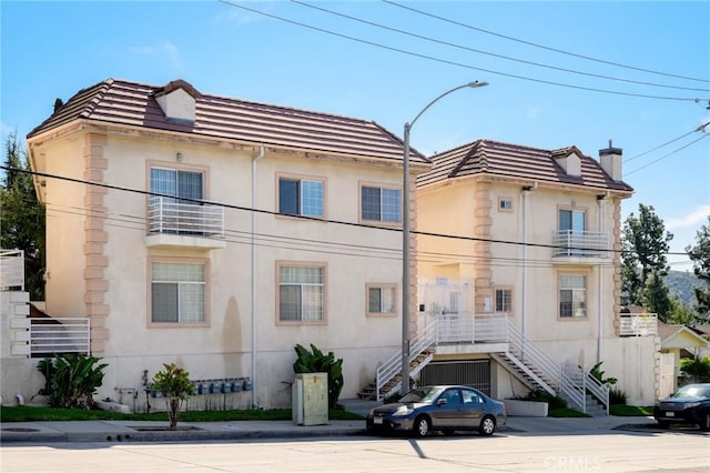 2256 Montrose Ave Unit 14, Montrose, CA 91020 - view of building exterior with stairway
