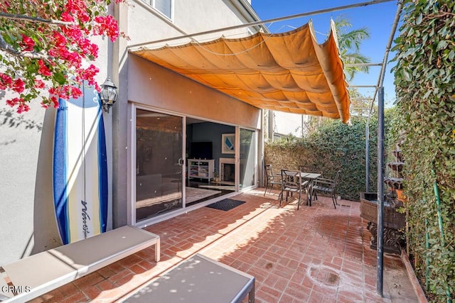 625 S Orange Grove Blvd Unit 3, Pasadena, CA 91105 - view of patio / terrace featuring outdoor dining space