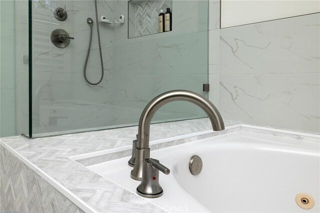 44 Edenbrook, Irvine, CA 92620 - room details featuring a shower stall and a sink