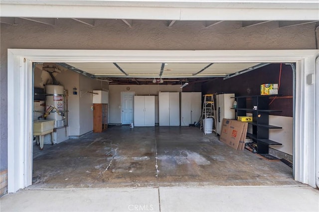 7041 Heil Ave, Huntington Beach, CA 92647 - garage featuring water heater