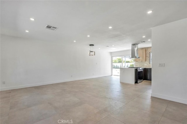 2175 N Sandra Rd, Palm Springs, CA 92262 - empty room with recessed lighting and baseboards