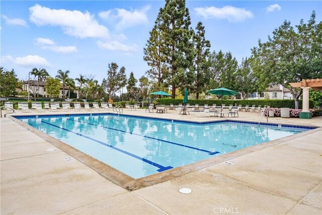 12475 Woodhall Way, Tustin, CA 92782 - community pool with a patio