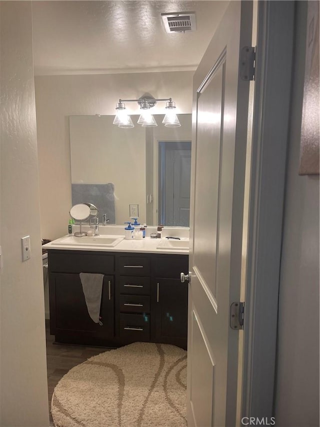 8510 Delcon Dr, Bakersfield, CA 93307 - photo 4