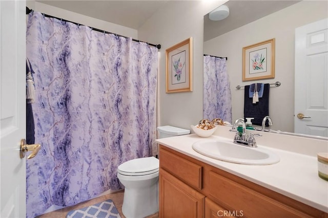 full bath with tile patterned flooring, toilet, curtained shower, and vanity