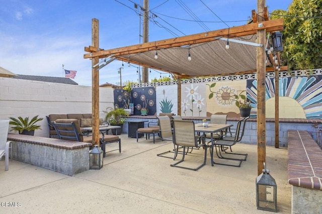 view of patio / terrace featuring a fenced backyard and outdoor dining area