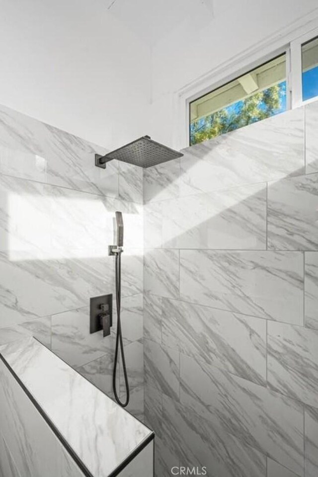 22495 Sierra Dr, Palm Springs, CA 92262 - full bathroom with tiled shower