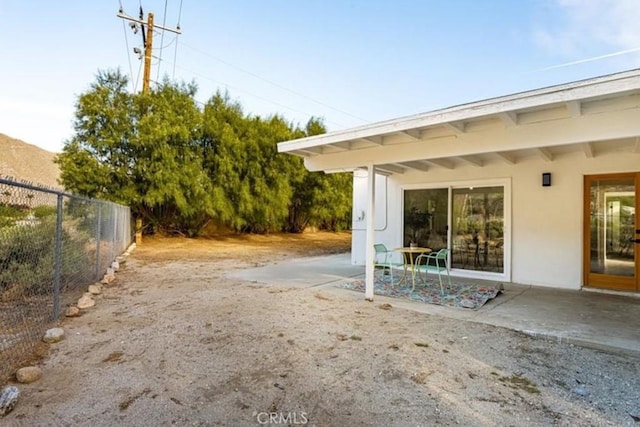 22495 Sierra Dr, Palm Springs, CA 92262 - view of yard with fence and a patio area