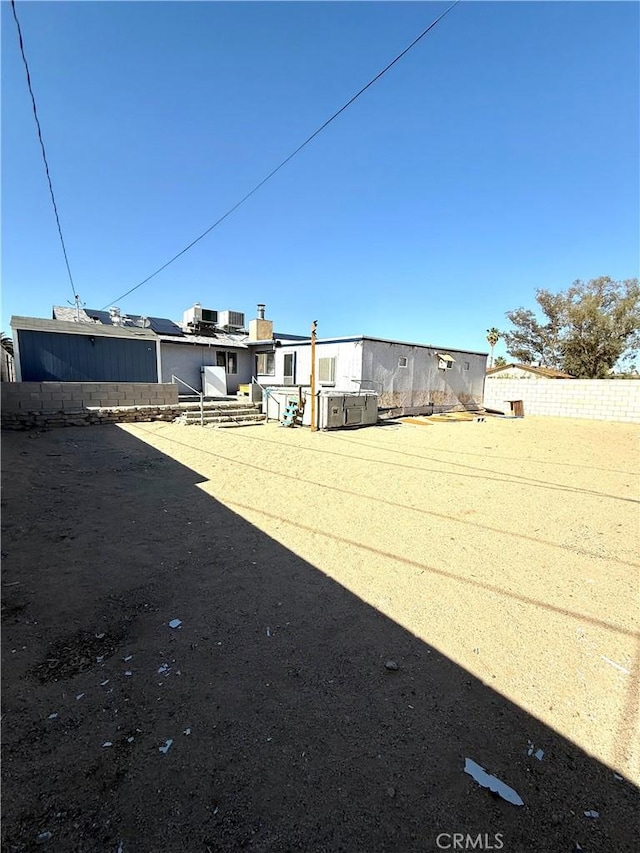 72183 Sunnyvale Dr Unit 29, Palms, CA 92277 - view of yard featuring fence