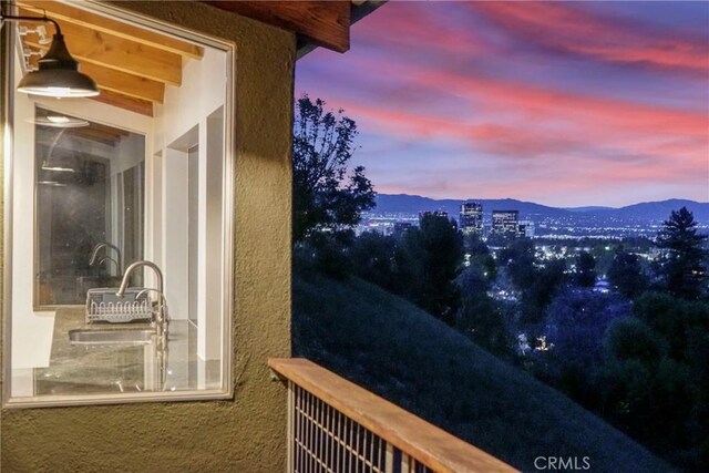 5084 Llano Dr, Woodland Hills, CA 91364 - photo 19