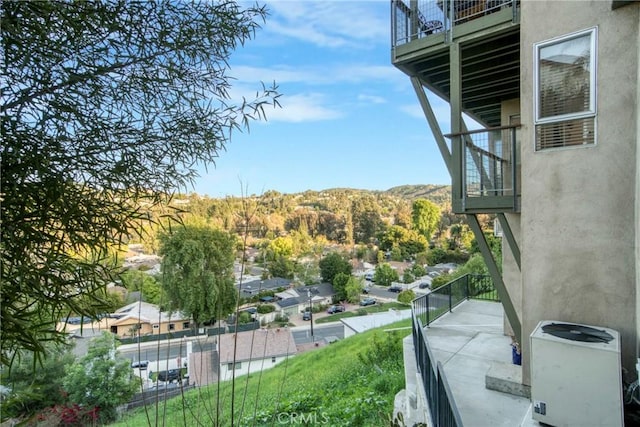 5084 Llano Dr, Woodland Hills, CA 91364 - view of mountain background