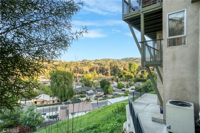 5084 Llano Dr, Woodland Hills, CA 91364 - photo 49