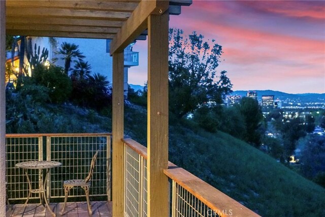 5084 Llano Dr, Woodland Hills, CA 91364 - photo 26