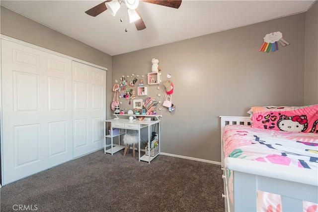 bedroom featuring carpet, a closet, baseboards, and ceiling fan