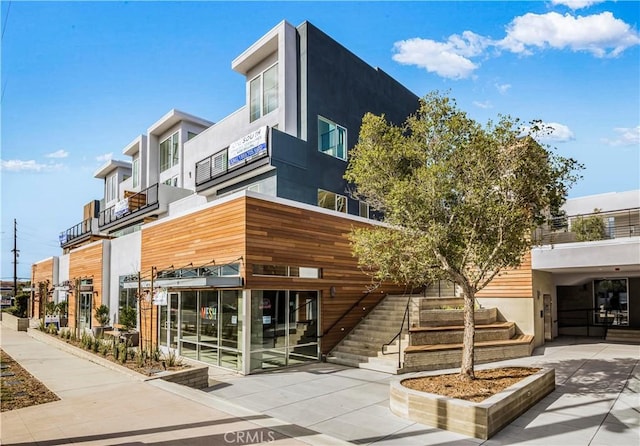 1920 S Pacific Coast Hwy Unit 213, Redondo Beach, CA 90277 - view of building exterior with stairway