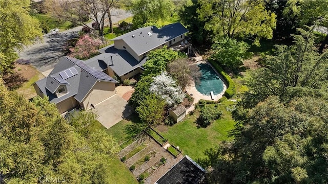 15 Quadra Ct, Chico, CA 95928 - view of subject property with a pool