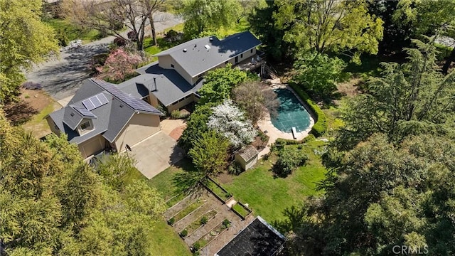 15 Quadra Ct, Chico, CA 95928 - aerial view of property and surrounding area featuring a pool area